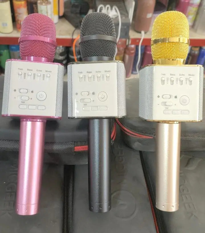 Wireless Electric Singing Mike Handheld Multi-Function Bluetooth Karaoke Mic with Microphone Speaker for All Smart Phones